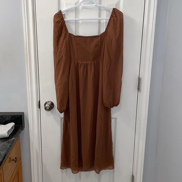 Aritzia Jaqueline Dress - Picture 4 of 5